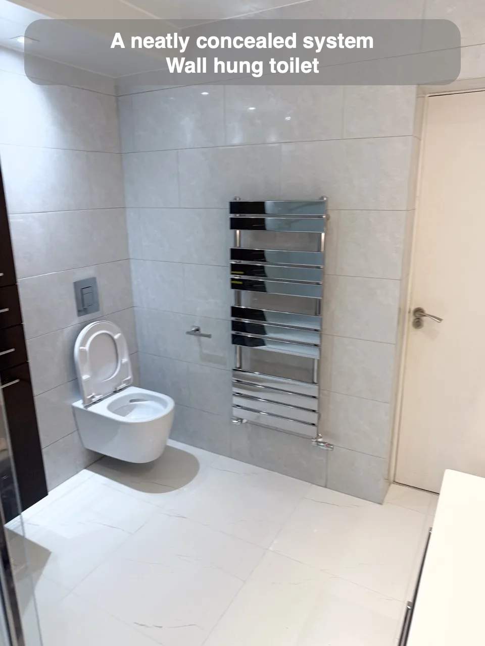 A neatly concealed system — Wall hung toilet