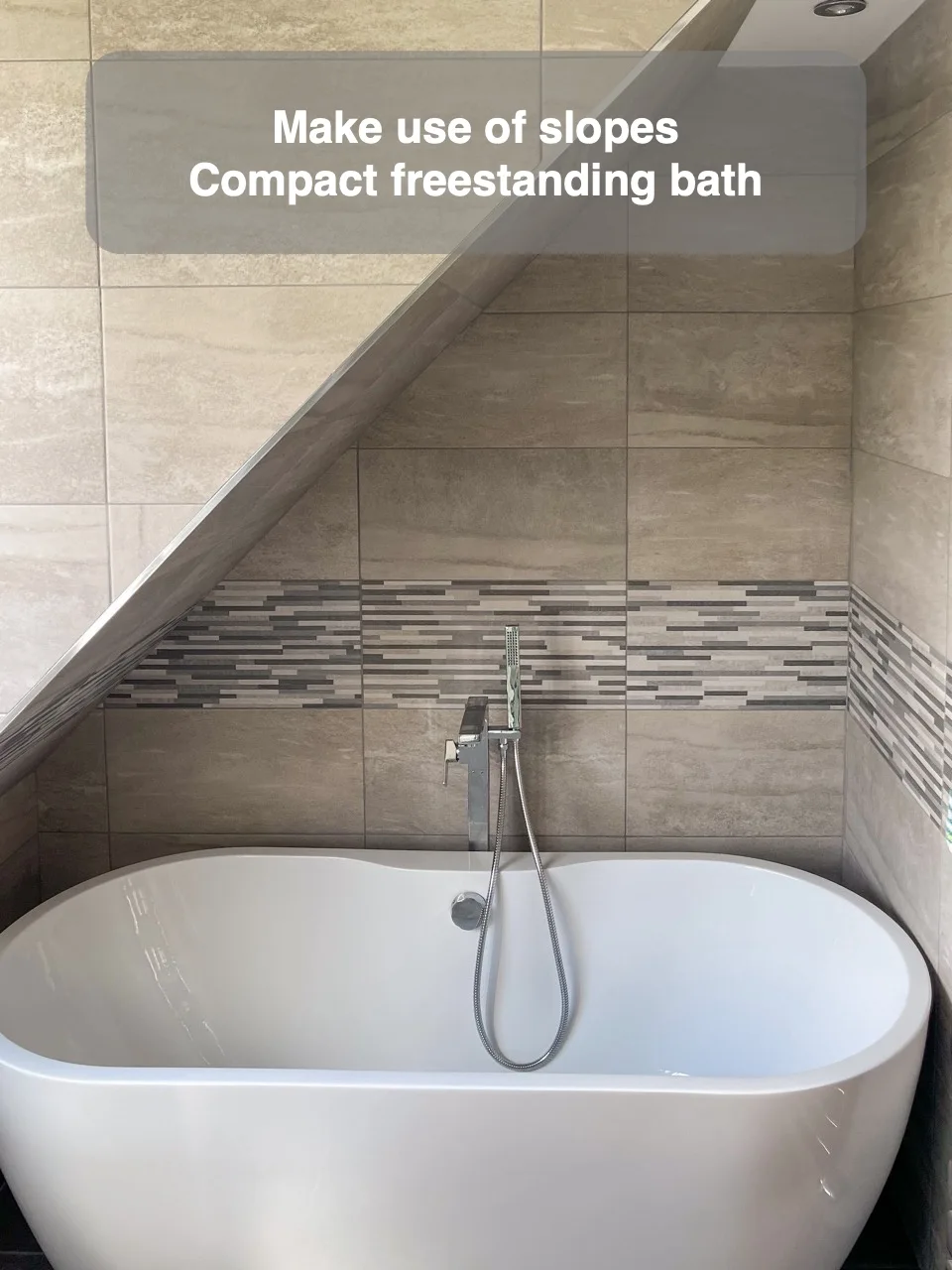 Make use of slopes — Compact freestanding bath