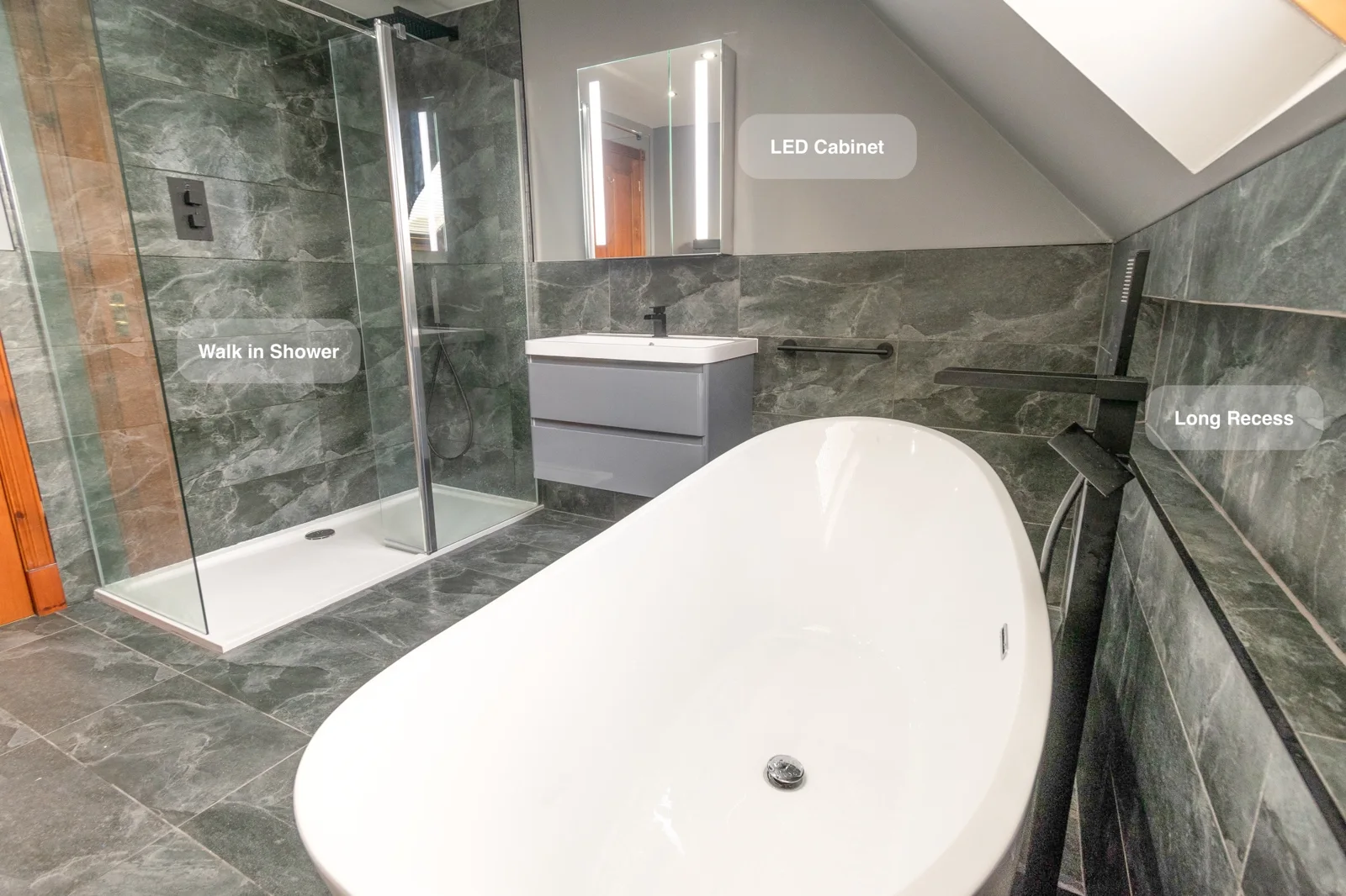 Bathroom Bridge of Don