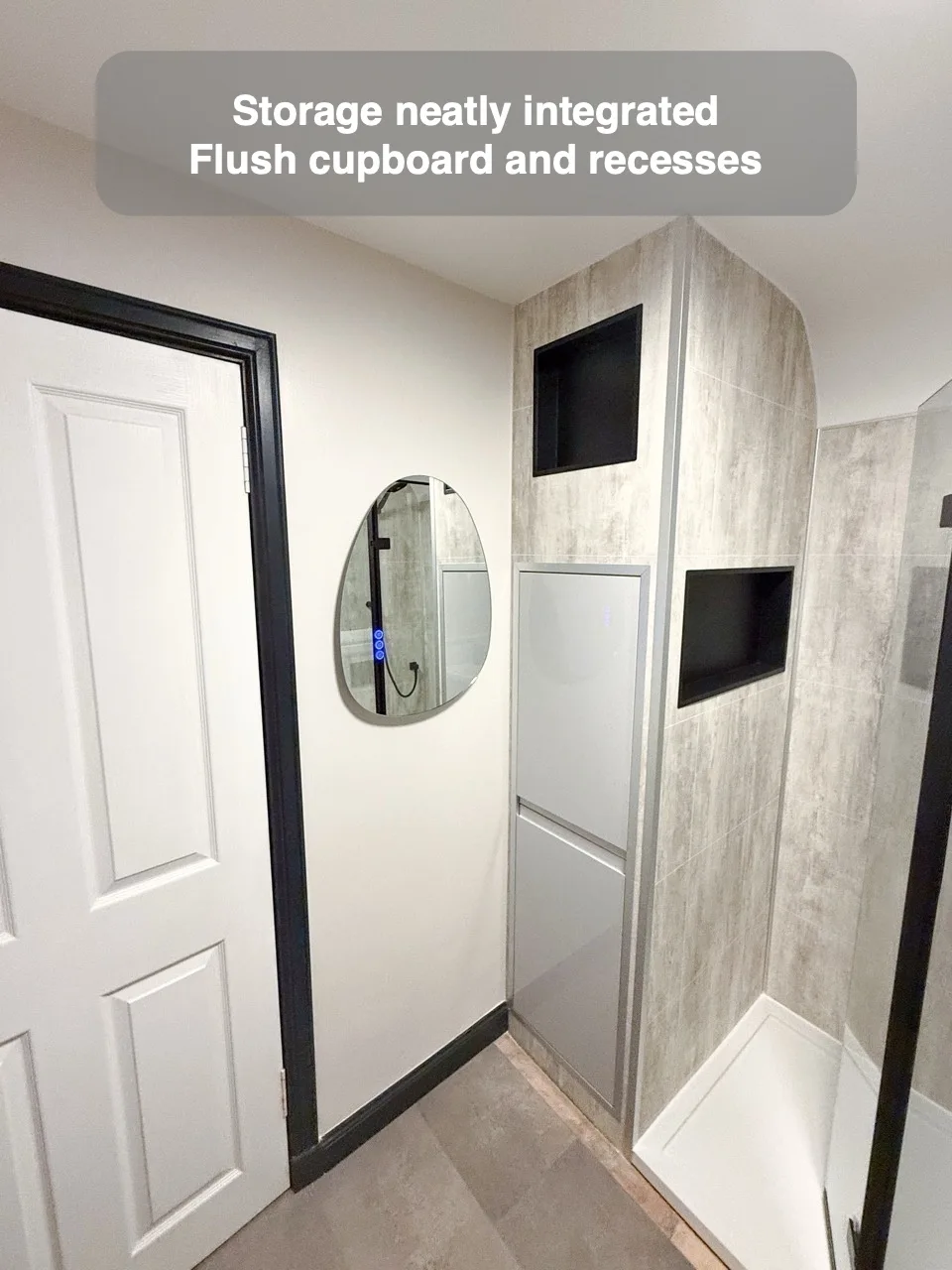 Storage neatly integrated — Flush cupboard and recesses